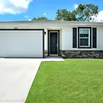 Centrally Located Family Home In Tampa