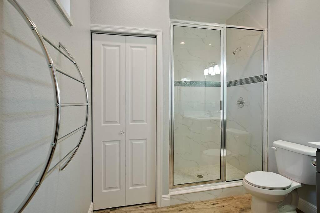 Centrally Located Family In Holiday home