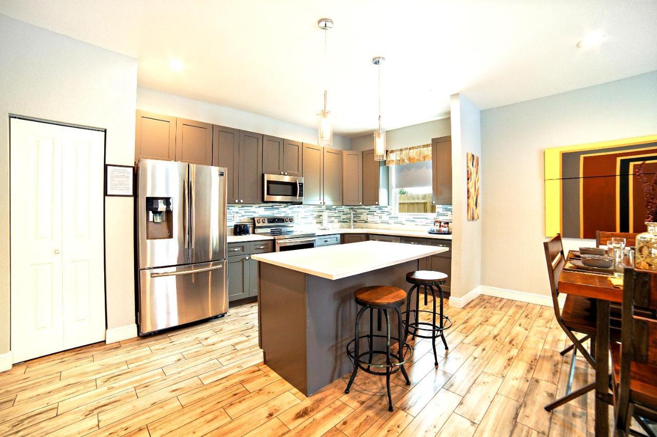 Centrally Located Family In *